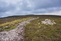 Cairn Table walking path